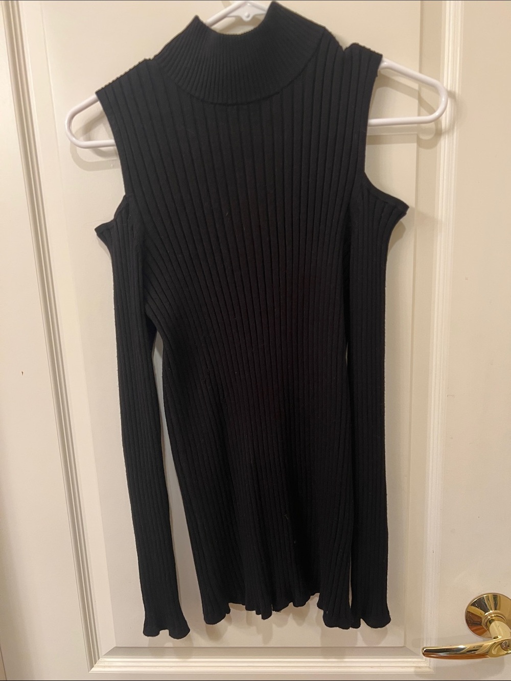 Chico's Black Ribbed Cold-Shoulder Long Sleeve Top